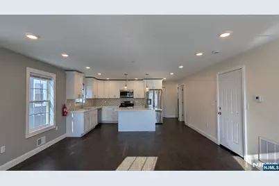 7 Maple Street 1 #1, Bloomfield, NJ 07003 - Photo 8