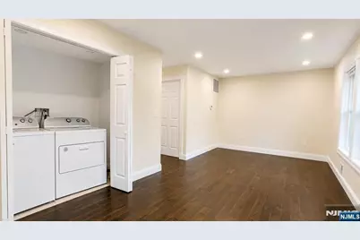 7 Maple Street 1 #1, Bloomfield, NJ 07003 - Photo 6