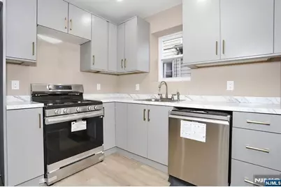 143 Farnham Avenue 2 #2, Garfield, NJ 07026 - Photo 14