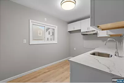 736 2nd Street Flr 1 #Flr 1, Secaucus, NJ 07094 - Photo 2