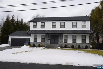 5 Oxford Place, Cresskill, NJ 07626 - Photo 2