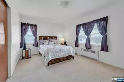 712 Meyer Avenue, Lyndhurst Township, NJ 07071 - Photo 20