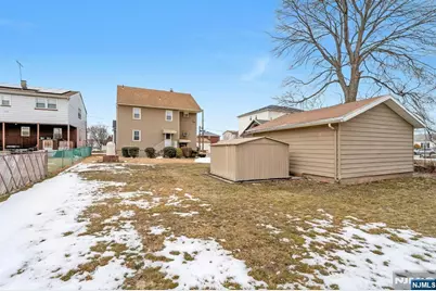 712 Meyer Avenue, Lyndhurst Township, NJ 07071 - Photo 30