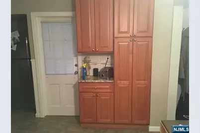 58 Buena Vista Avenue 1 #1, Hawthorne, NJ 07506 - Photo 8