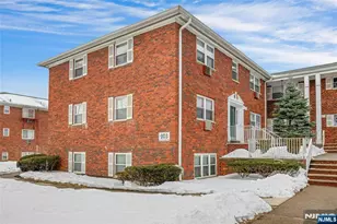 203 Beverwyck Road 1, Parsippany, NJ 07034 - Photo 2