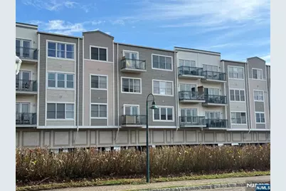 242 The Promenade 242 #242, Edgewater, NJ 07020 - Photo 1