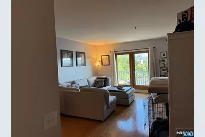 242 The Promenade 242 #242, Edgewater, NJ 07020 - Photo 8