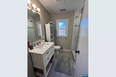 183A Hillside Avenue, Leonia, NJ 07605 - Photo 8