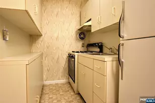 411 10th Street 1, Palisades Park, NJ 07650 - Photo 20