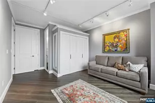 100 Carlyle Dr 9Es, Cliffside Park, NJ 07010 - Photo 32