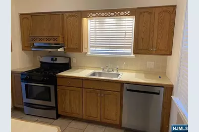 52 Day Street, Clifton, NJ 07011 - Photo 4