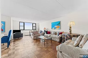 250 Gorge 14J, Cliffside Park, NJ 07010 - Photo 2