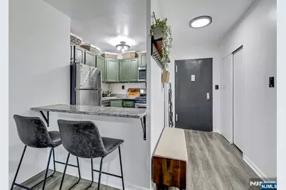 285 Aycrigg Avenue 5C #5C, Passaic, NJ 07055 - Photo 18