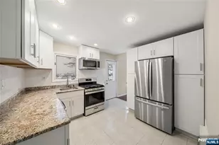 44 Knickerbocker Rd, Cresskill, NJ 07626 - Photo 10