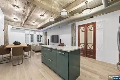 140 Bay Street 2D #2D, Jersey City, NJ 07302 - Photo 2