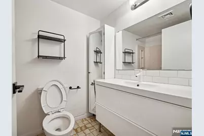 1491 John Street 10 #10, Fort Lee, NJ 07024 - Photo 10