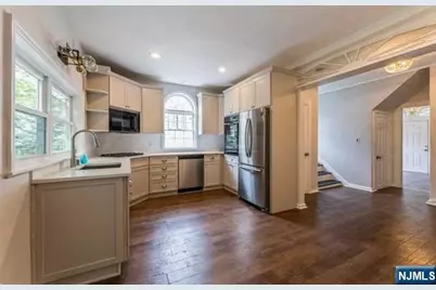 92 Highwood Avenue, Tenafly, NJ 07670 - Photo 6