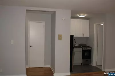 819 Bloomfield Avenue 9 #9, Montclair, NJ 07042 - Photo 6