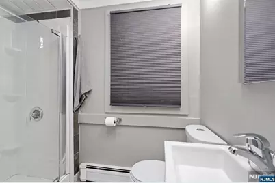 82 Garfield Avenue, Jersey City, NJ 07305 - Photo 40