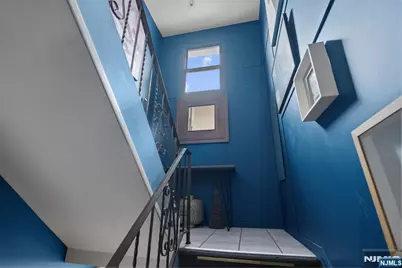 82 Garfield Avenue, Jersey City, NJ 07305 - Photo 38