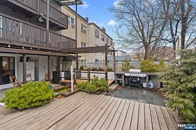 82 Garfield Avenue, Jersey City, NJ 07305 - Photo 28