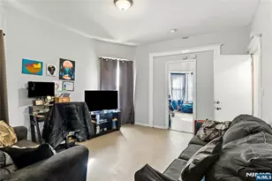 218 Elmwood Ave, East Orange, NJ 07018 - Photo 10