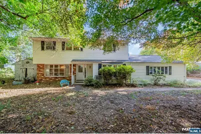 75 Cherokee Avenue, Allendale, NJ 07401 - Photo 1