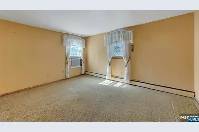 75 Cherokee Avenue, Allendale, NJ 07401 - Photo 16