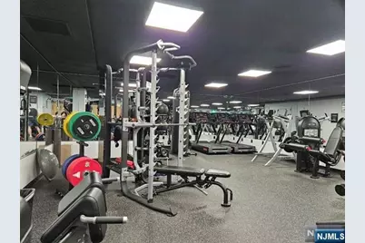 807 Hudson Park, Edgewater, NJ 07020 - Photo 26