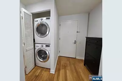 807 Hudson Park, Edgewater, NJ 07020 - Photo 10