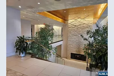 807 Hudson Park, Edgewater, NJ 07020 - Photo 20