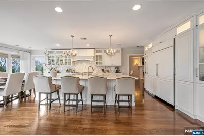 534 Brandon Place, Cliffside Park, NJ 07010 - Photo 12