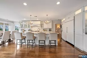 534 Brandon Pl, Cliffside Park, NJ 07010 - Photo 12