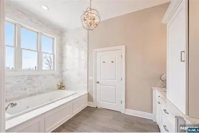 534 Brandon Place, Cliffside Park, NJ 07010 - Photo 24