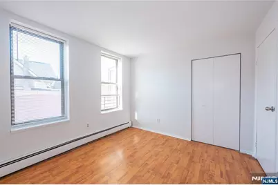 787 Summit Avenue 11 #11, Jersey City, NJ 07307 - Photo 4