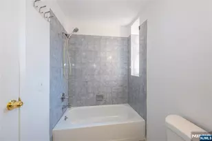 787 Summit Ave 11, Jersey City, NJ 07307 - Photo 16