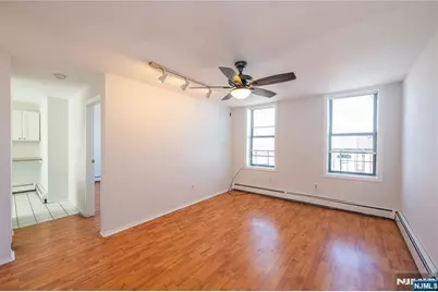 787 Summit Avenue 11 #11, Jersey City, NJ 07307 - Photo 14