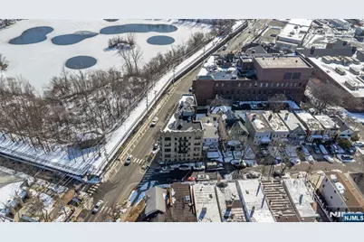 787 Summit Avenue 11 #11, Jersey City, NJ 07307 - Photo 26