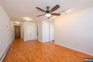 787 Summit Ave 11, Jersey City, NJ 07307 - Photo 4