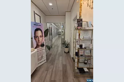 545 Morris Avenue, Summit, NJ 07901 - Photo 2