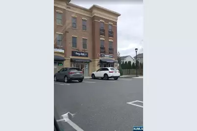 545 Morris Avenue, Summit, NJ 07901 - Photo 4