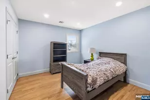 26 Laurie Dr, Englewood Cliffs, NJ 07632 - Photo 24