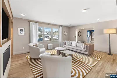 26 Laurie Drive, Englewood Cliffs, NJ 07632 - Photo 6