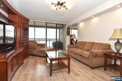 9060 Palisade Avenue 1003 #1003, North Bergen, NJ 07047 - Photo 14