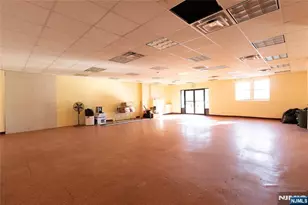 398 S Livingston Ave, Livingston, NJ 07039 - Photo 1