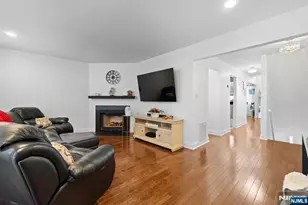 42 Lexington Ln E, West Milford, NJ 07480 - Photo 8