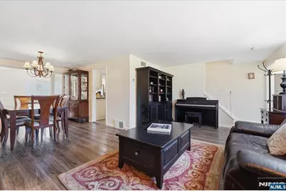 72 Saddle River Road, Waldwick, NJ 07463 - Photo 8