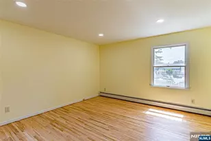 16 Harris St, Haledon, NJ 07508 - Photo 10