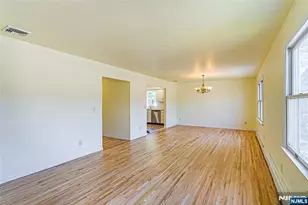 16 Harris St, Haledon, NJ 07508 - Photo 8