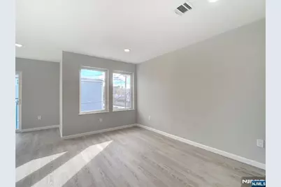 32 N 14th Street, Newark, NJ 07107 - Photo 4